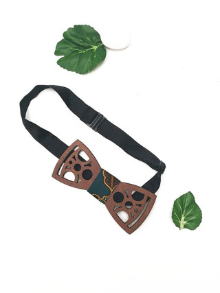 Wooden Bow Tie With Malaysia Batik Element