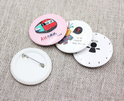 BB100318 45mm Button Badges Gloss Lamination