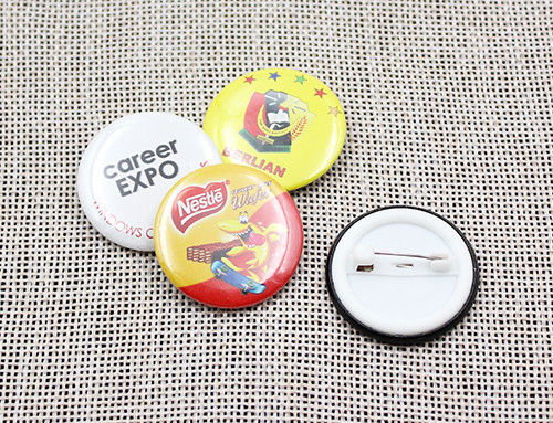 BB100118 32mm Button Badges Gloss Lamination 
