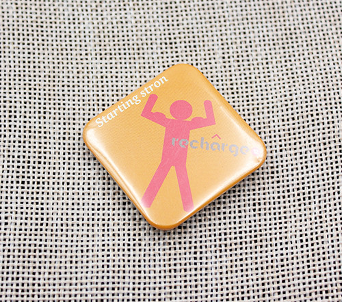 BB100918 Square Button Badges Gloss Lamination 