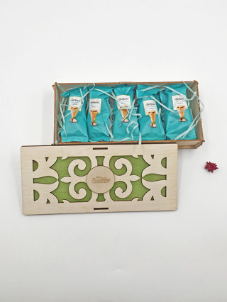 PCP001-RPA Raya Packaging Box 23cm X 9.5cm X 4.9cm PCP001-RPA Raya Packaging Box 23cm X 9.5cm X 4.9cm