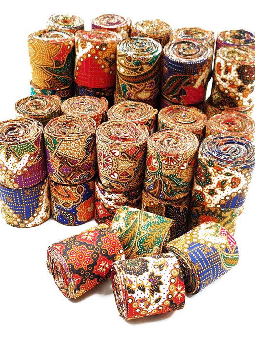 Batik Ribbon Angle Cut 